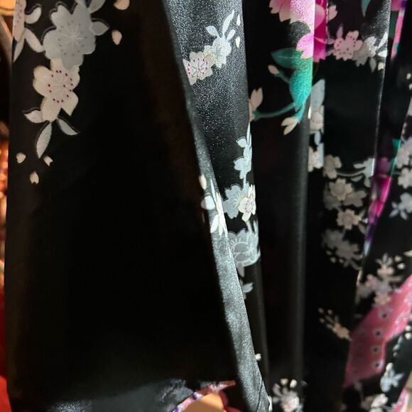 Vintage Floral Black and Pink Women's Satin Asian Robe Medium - Picture 8 of 16